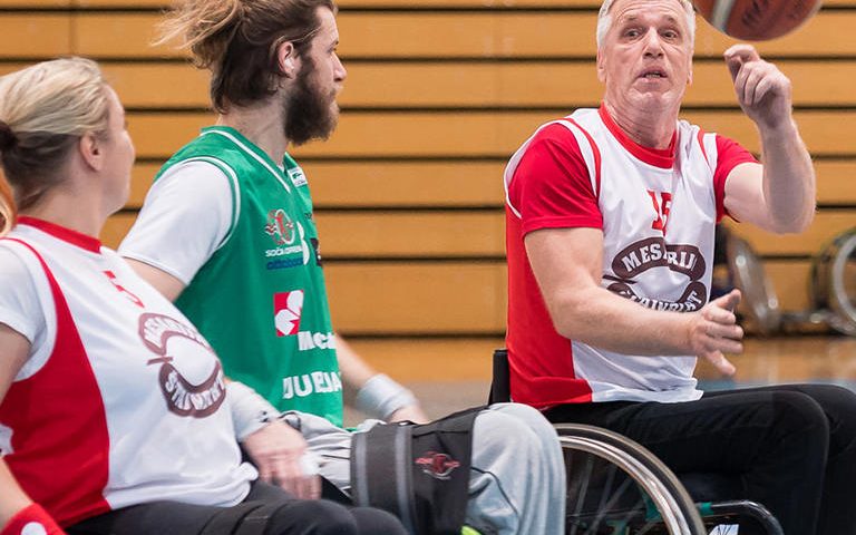 Drustvo paraplegikov gorenjske,sport invalidov,zveza praplegikov slovenije,sport invalidov,kosarka na vozickih