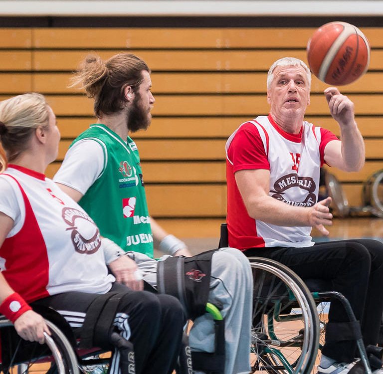 Drustvo paraplegikov gorenjske,sport invalidov,zveza praplegikov slovenije,sport invalidov,kosarka na vozickih